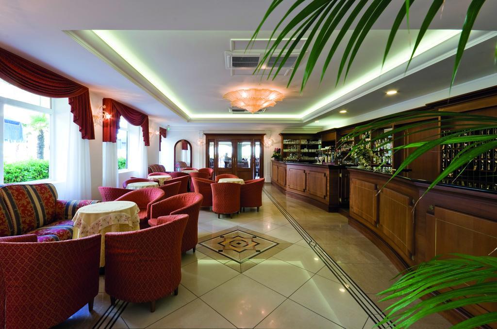 Hotel Capanni 벨레지아아지마리나 외부 사진