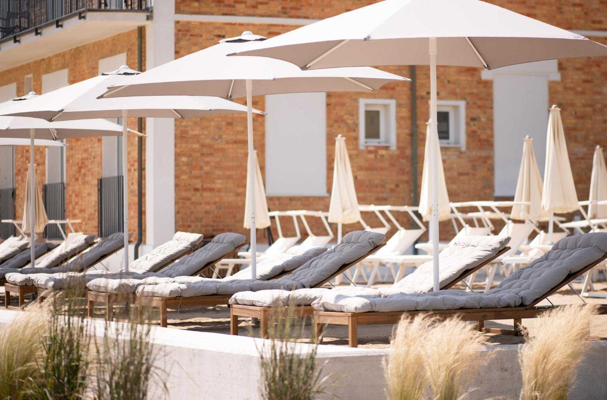 Hotel Capanni 벨레지아아지마리나 외부 사진