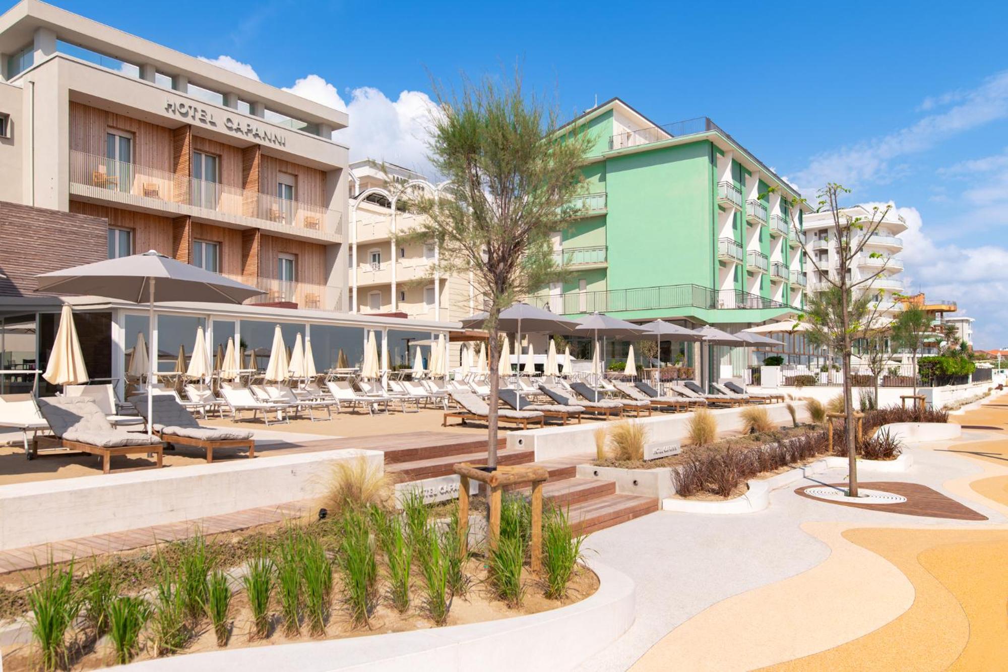 Hotel Capanni 벨레지아아지마리나 외부 사진
