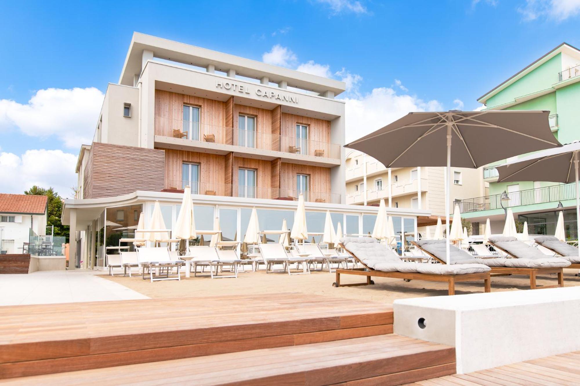 Hotel Capanni 벨레지아아지마리나 외부 사진