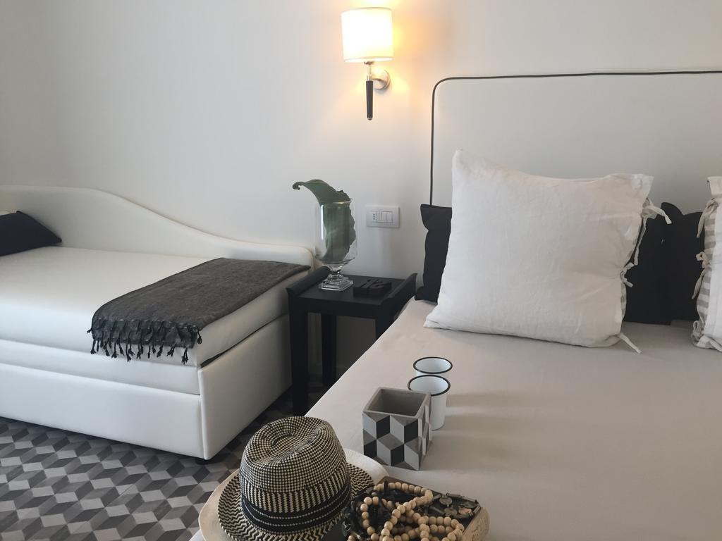 Hotel Capanni 벨레지아아지마리나 외부 사진